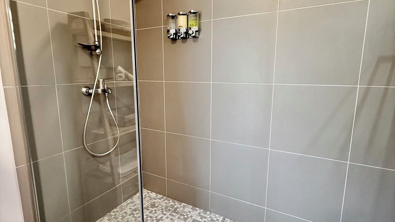 Photo of Bathroom in Papeete