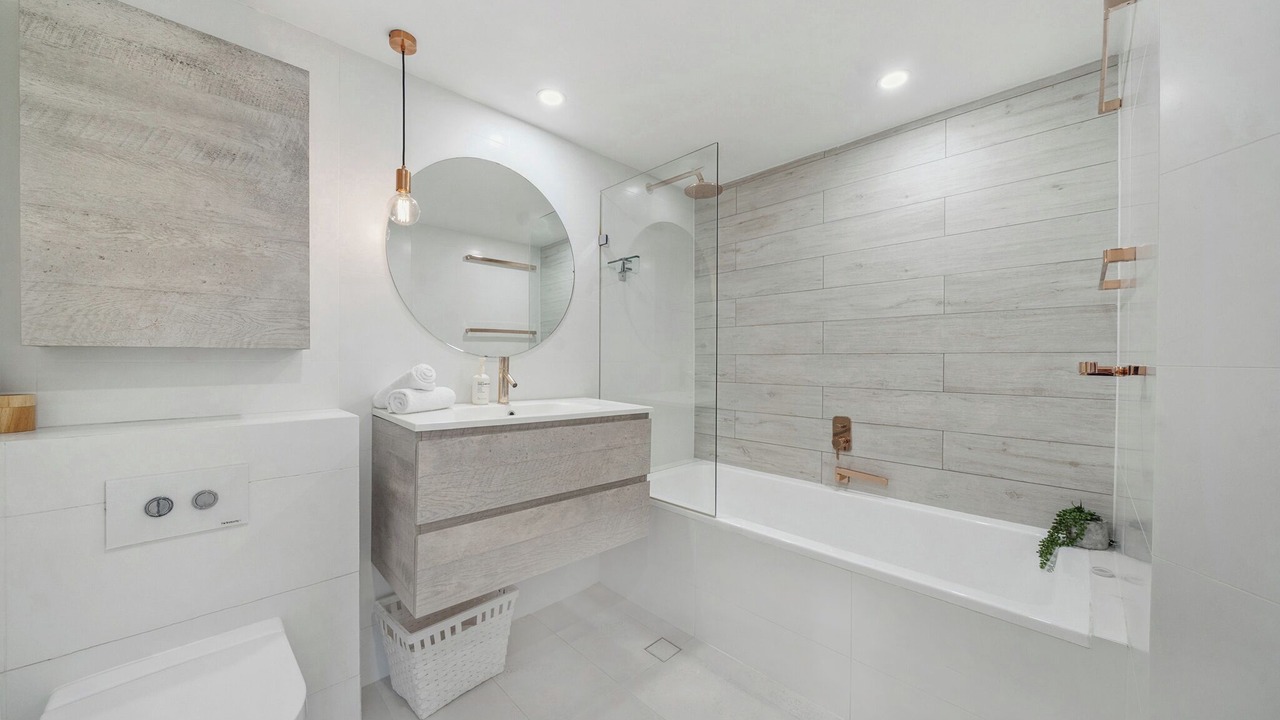Photo of Bathroom in Woolloomooloo