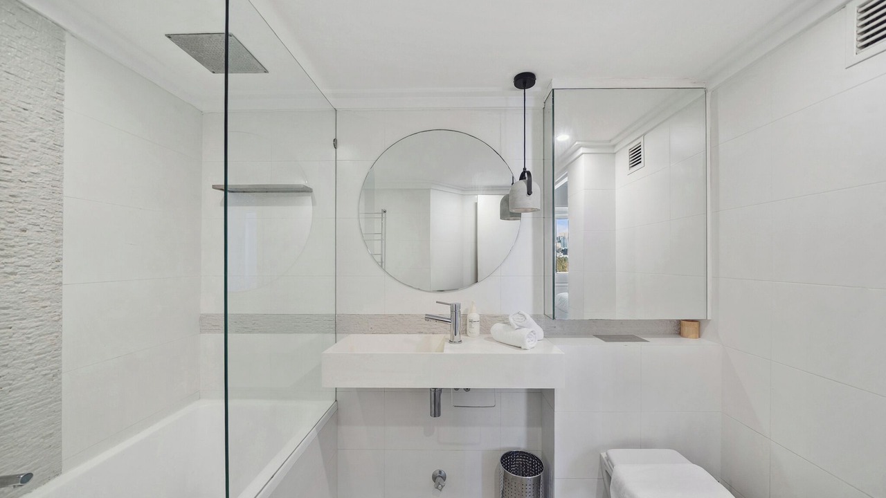Photo of Bathroom in Woolloomooloo