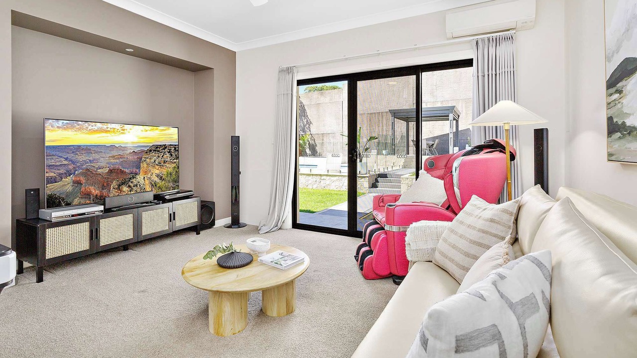 Photo of Livingroom in Shell Cove