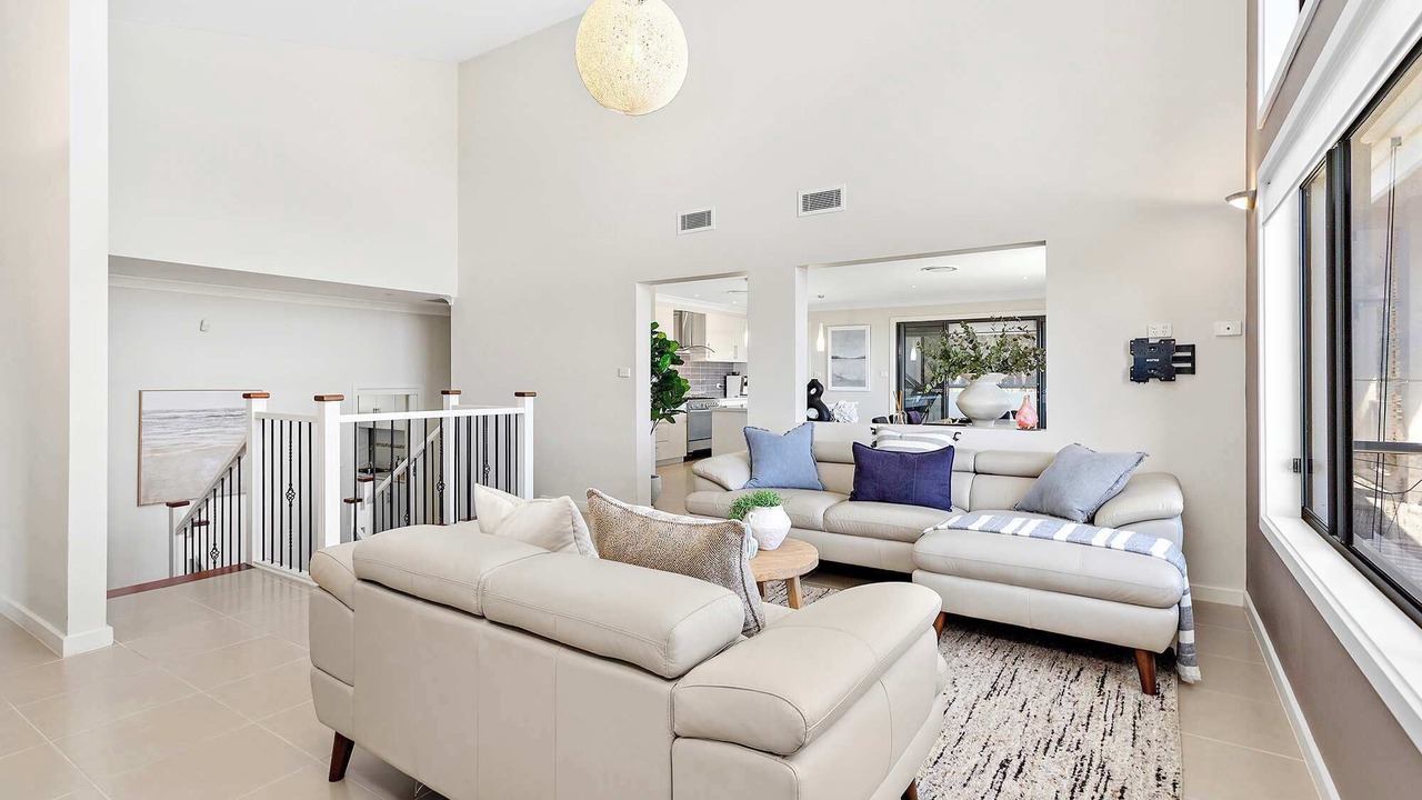 Photo of Livingroom in Shell Cove