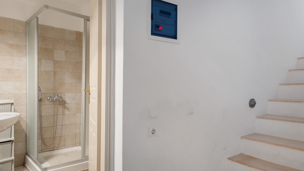 Photo of Bathroom in Akrotiri