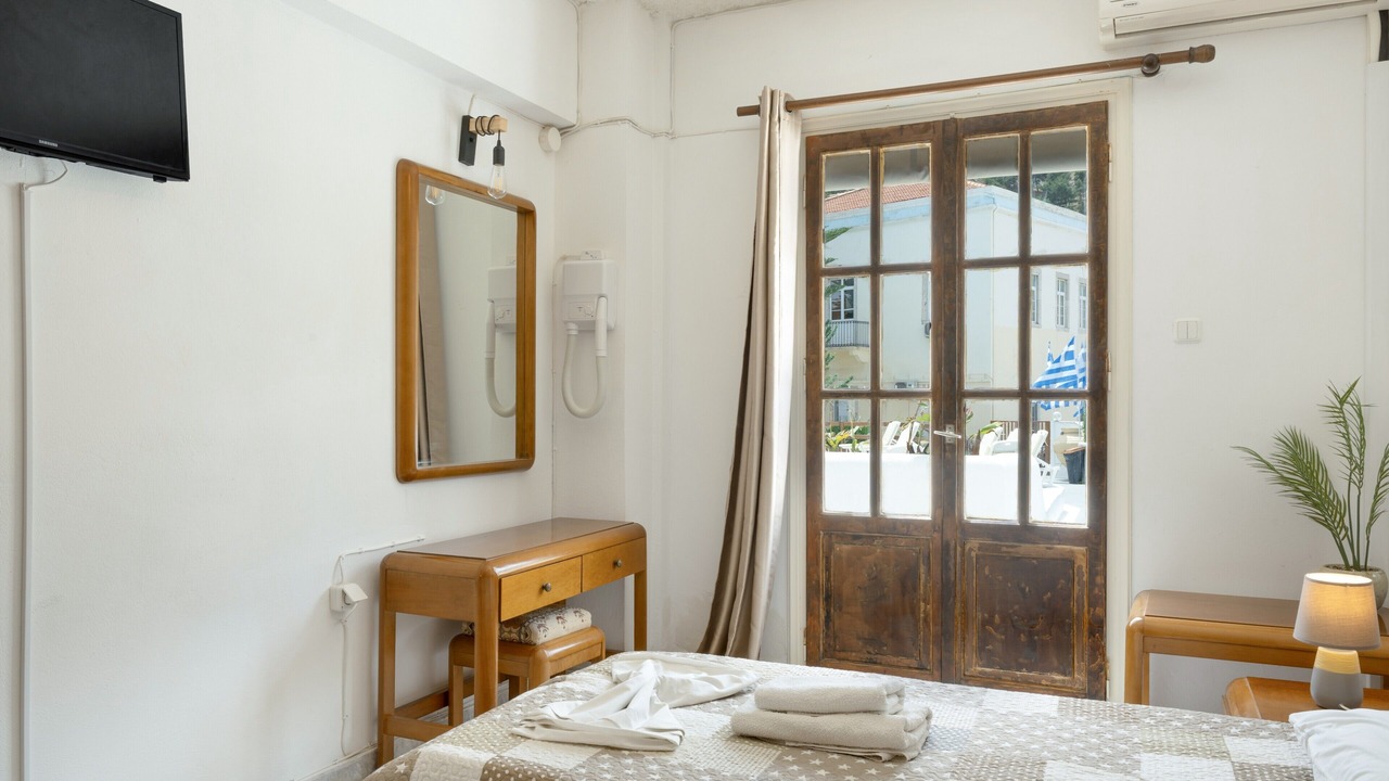 Photo of Bedroom in Kalymnos Town