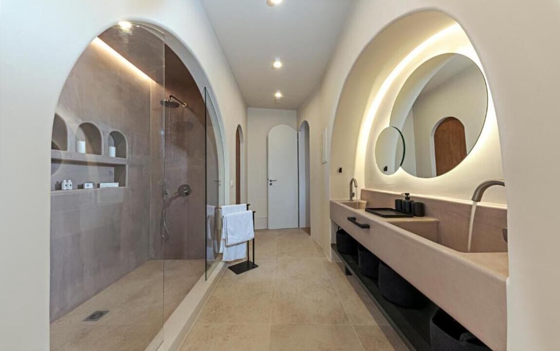 Photo of Bathroom in Akrotiri