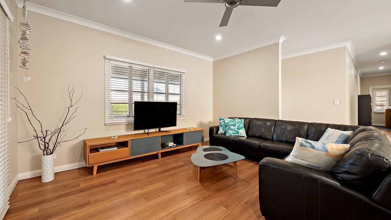 Photo of Livingroom in Caves Beach
