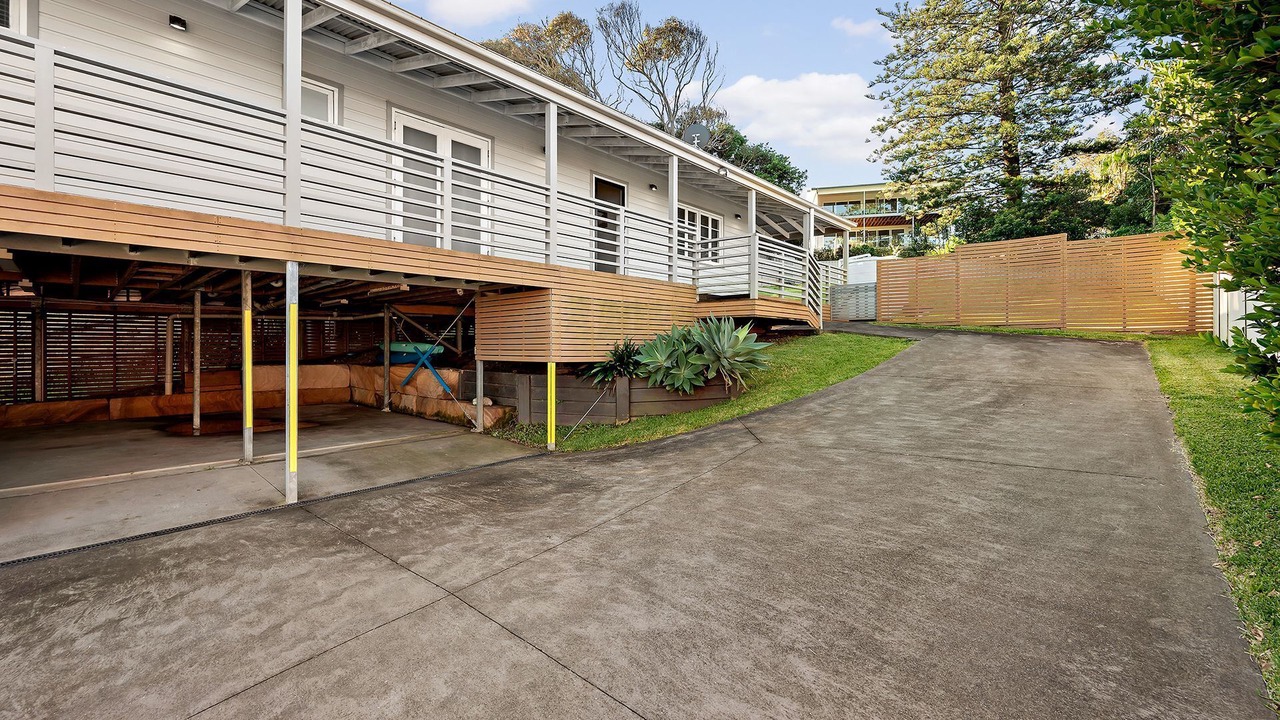 Photo of Outdoor in Caves Beach
