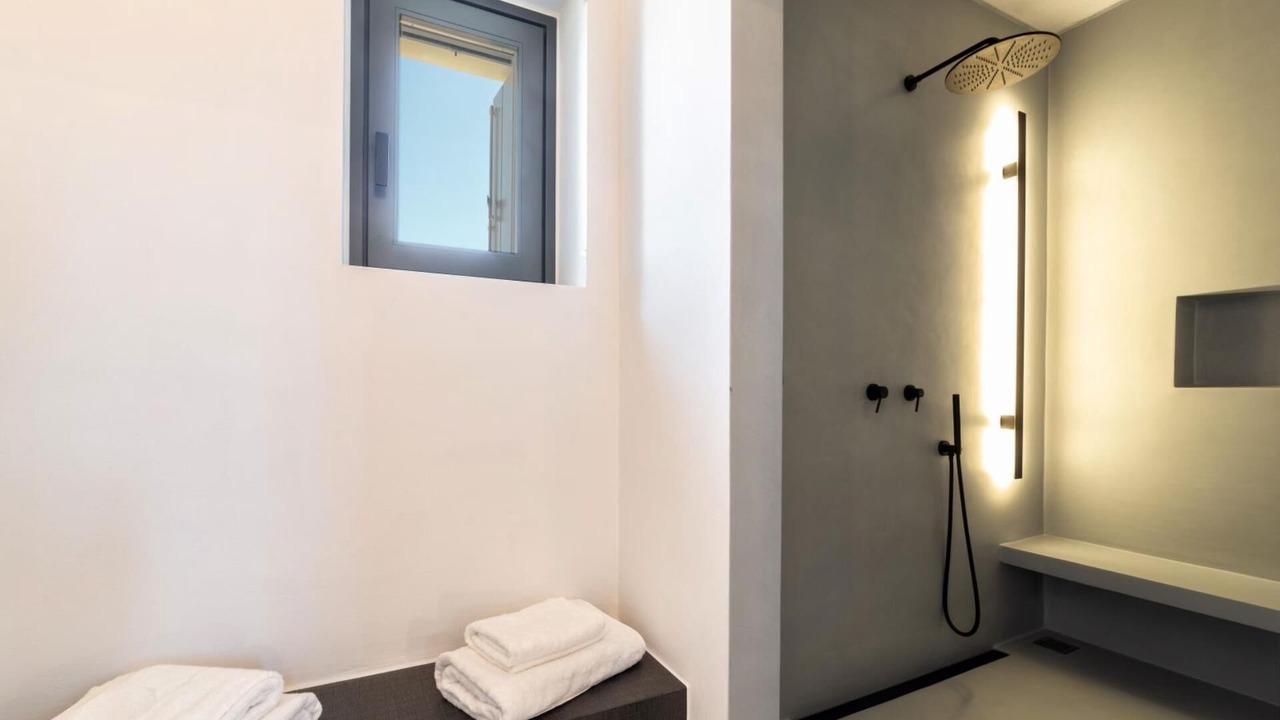 Photo of Bathroom in Paros