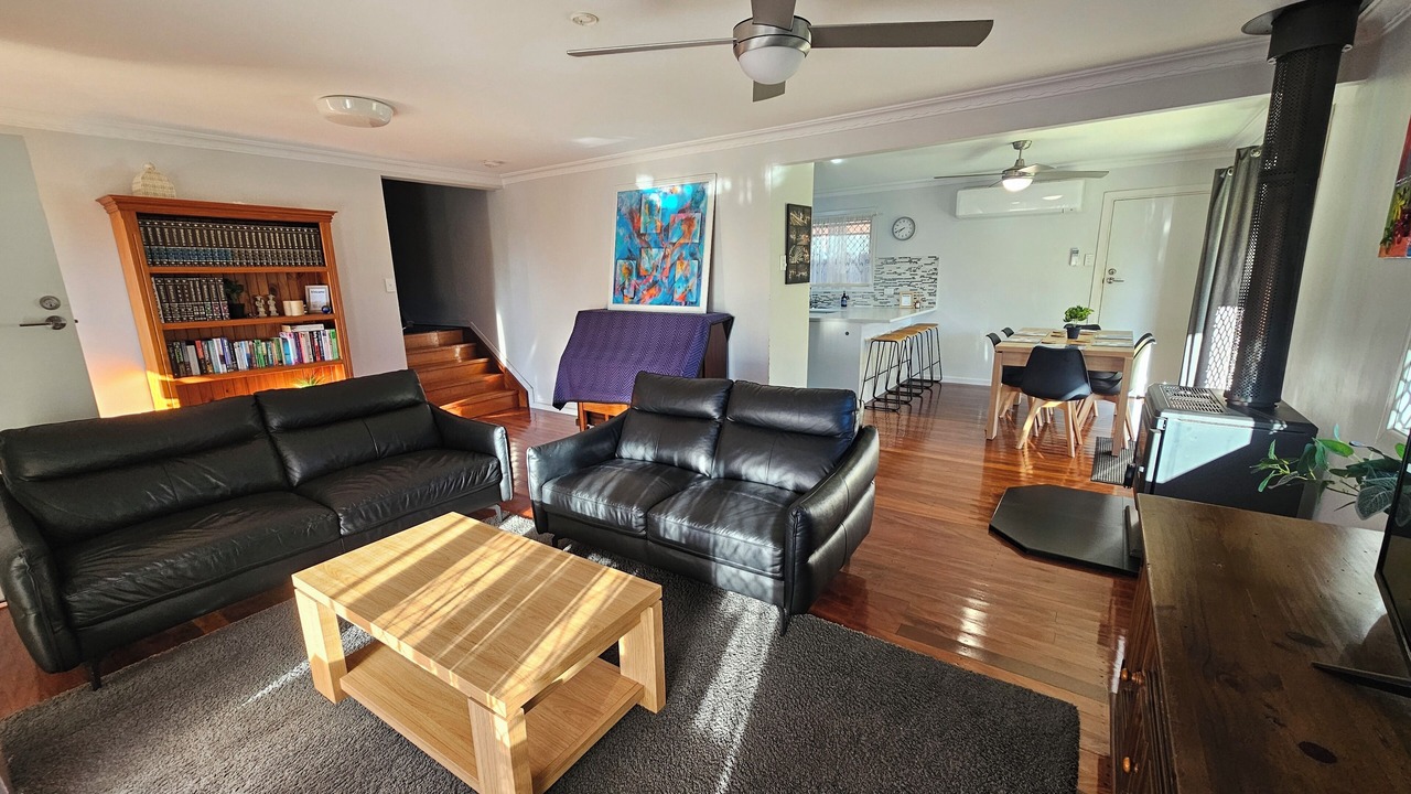 Photo of Livingroom in Strathpine