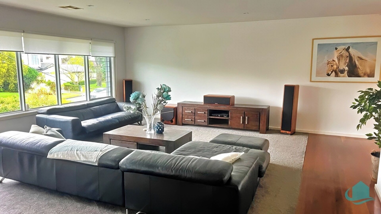 Photo of Livingroom in Valentine