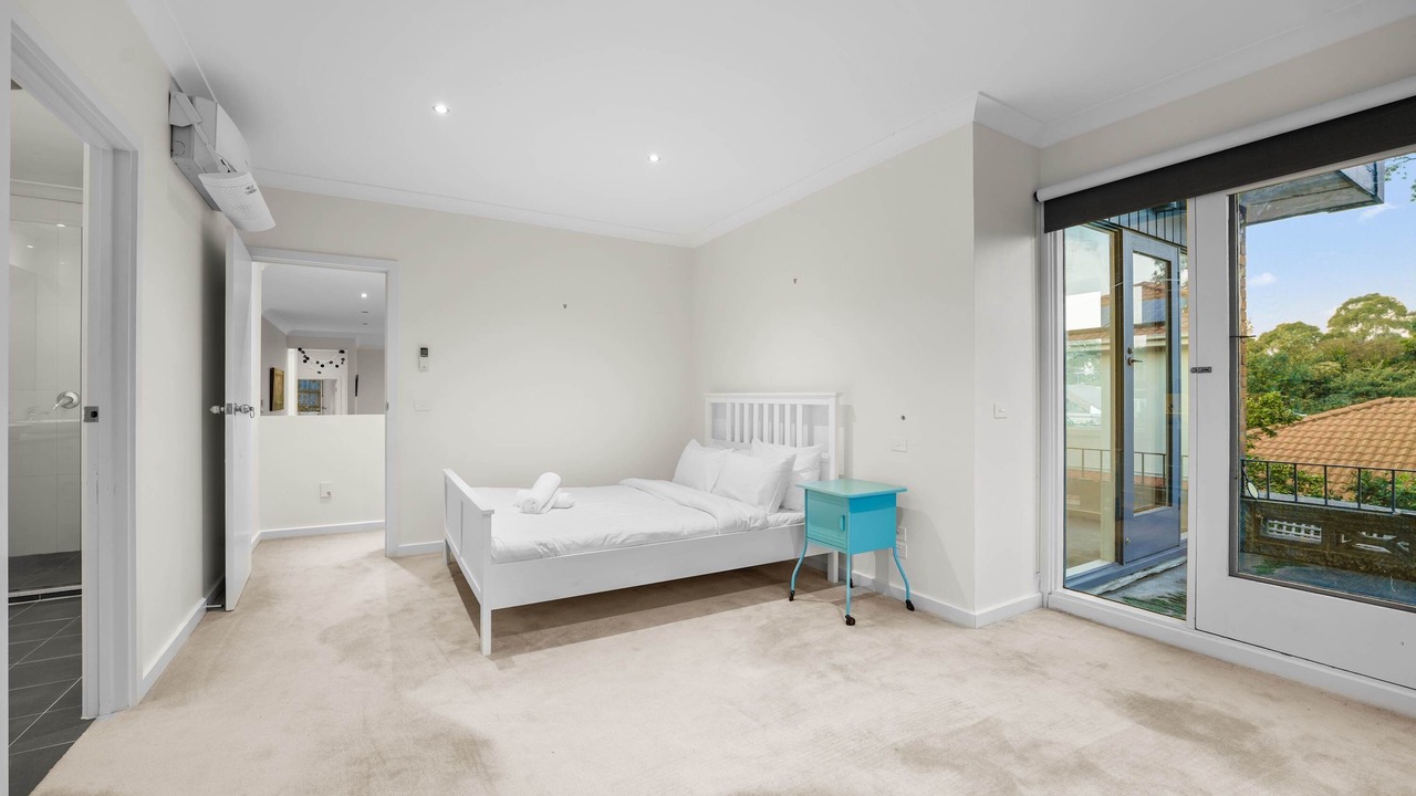 Photo of Bedroom in Glen Waverley