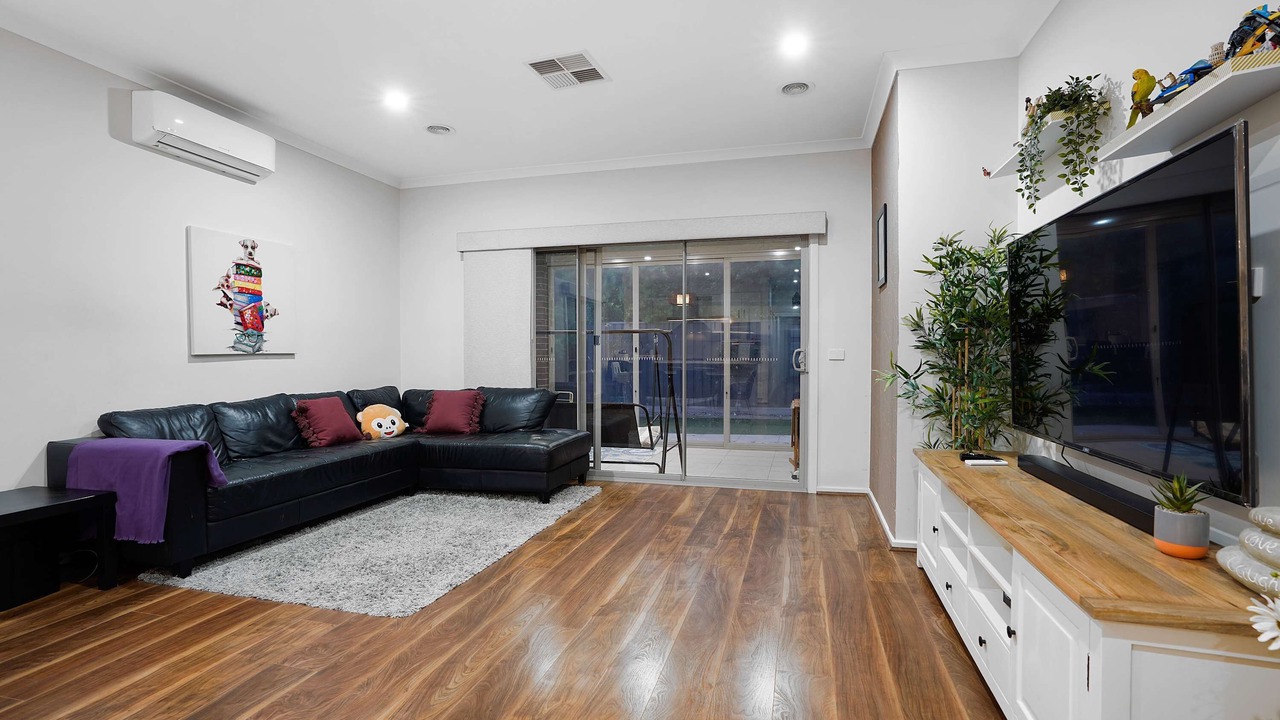 Photo of Livingroom in Tarneit
