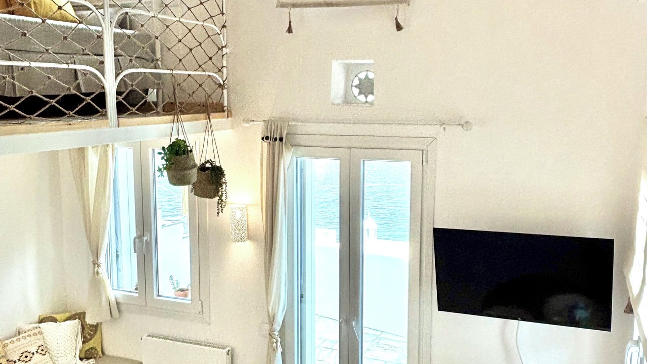 Photo of Livingroom in Panormos