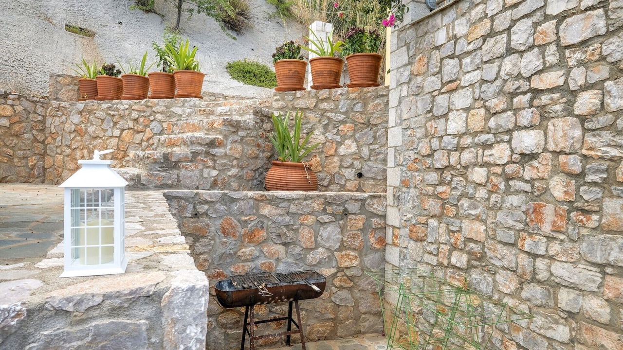 Photo of Patio Balcony in Livadi