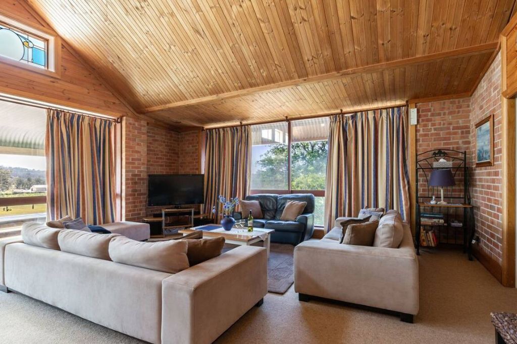 Photo of Livingroom in Lovedale