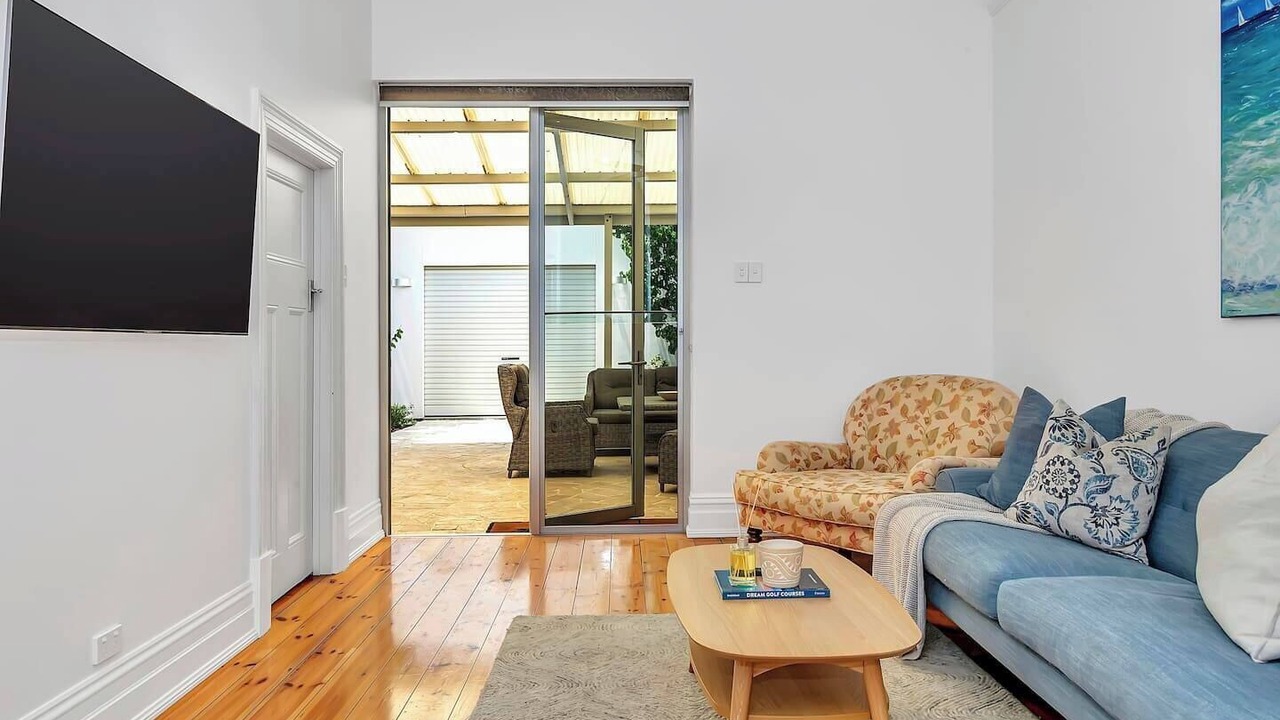 Photo of Livingroom in Henley Beach