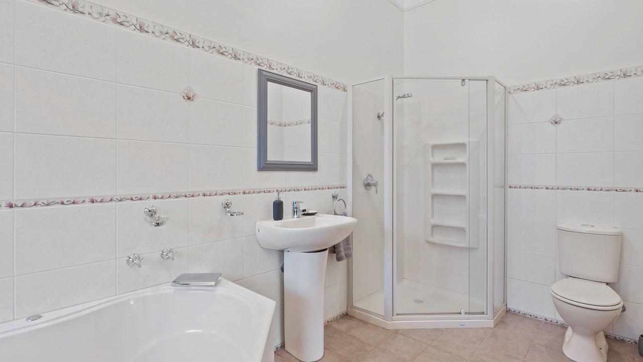 Photo of Bathroom in Benalla