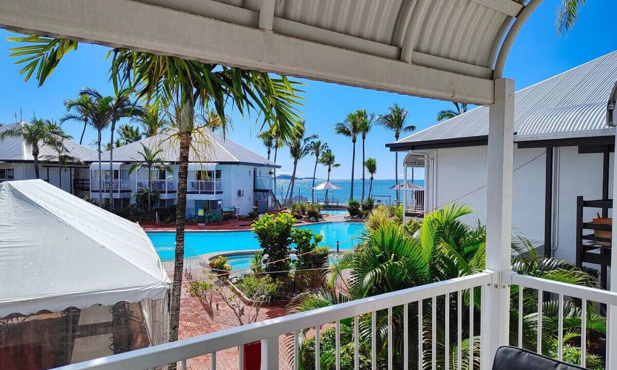 Photo of Outdoor in Dolphin Heads