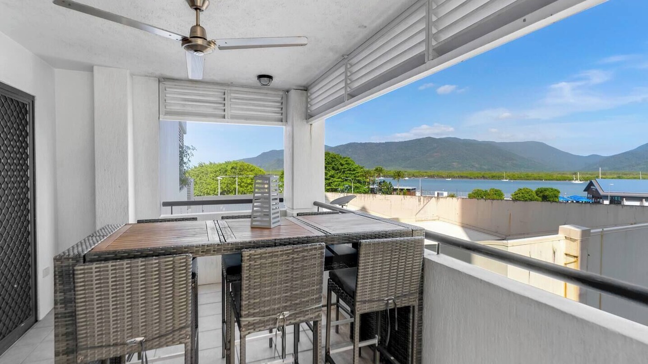 Photo of Patio Balcony in Cairns Central Business District