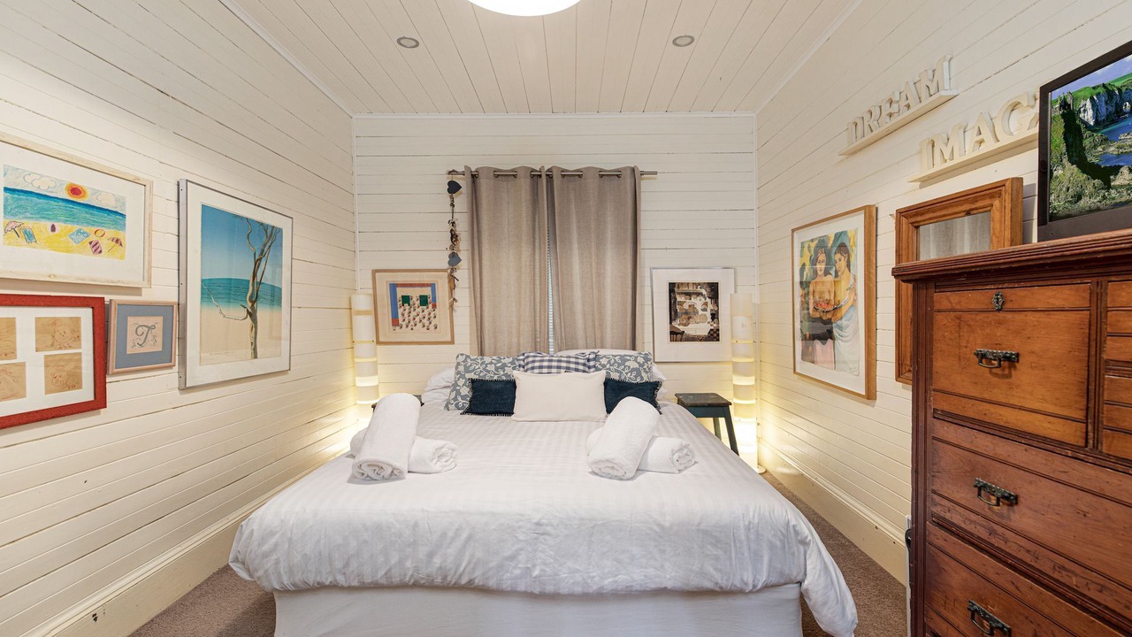 Photo of Bedroom in Brogers Creek