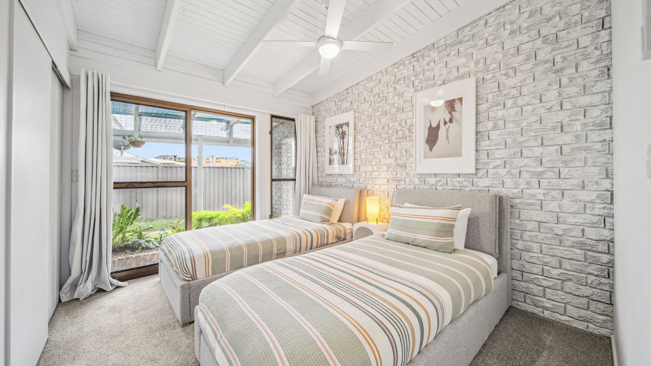 Photo of Bedroom in Golden Beach