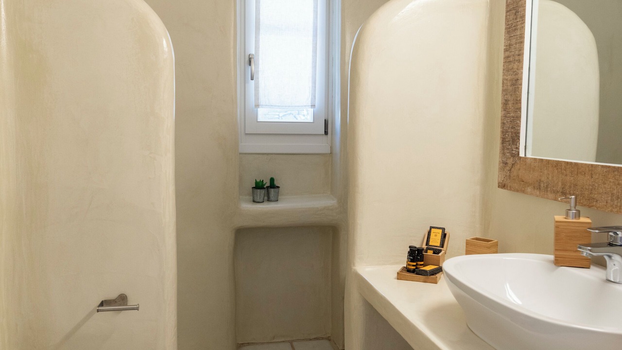 Photo of Bathroom in Parikia