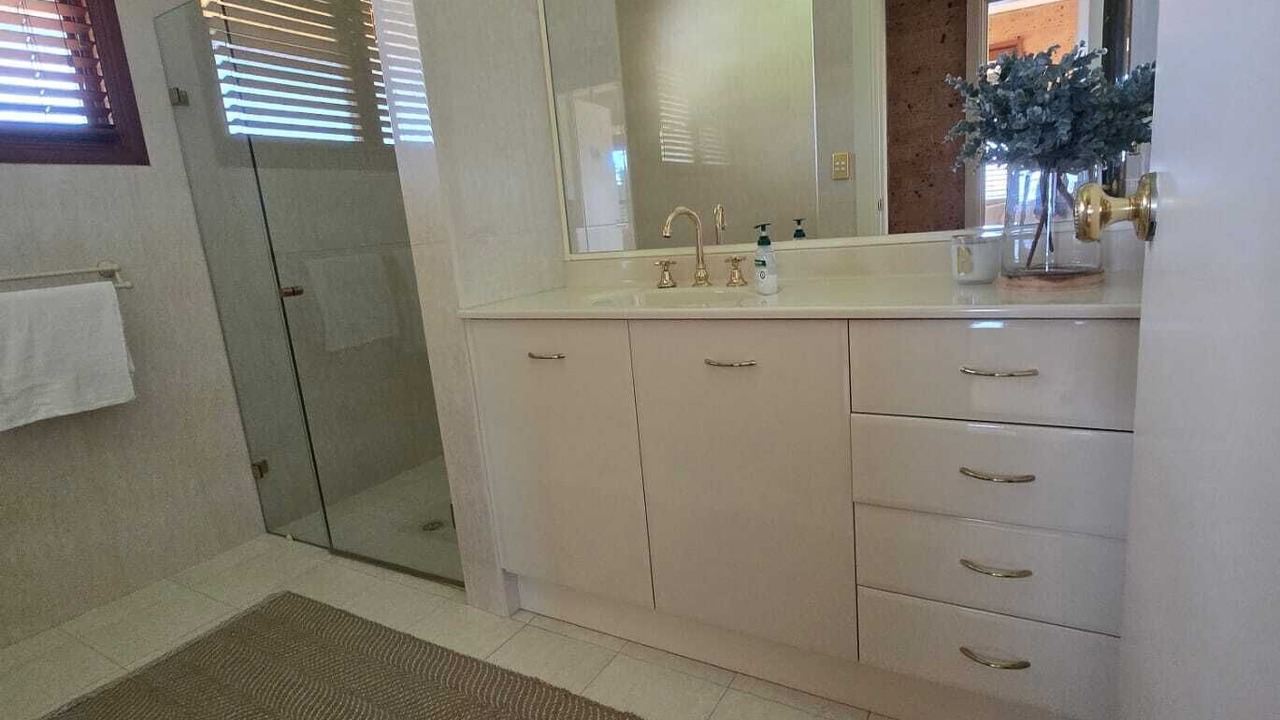 Photo of Bathroom in Denham Court