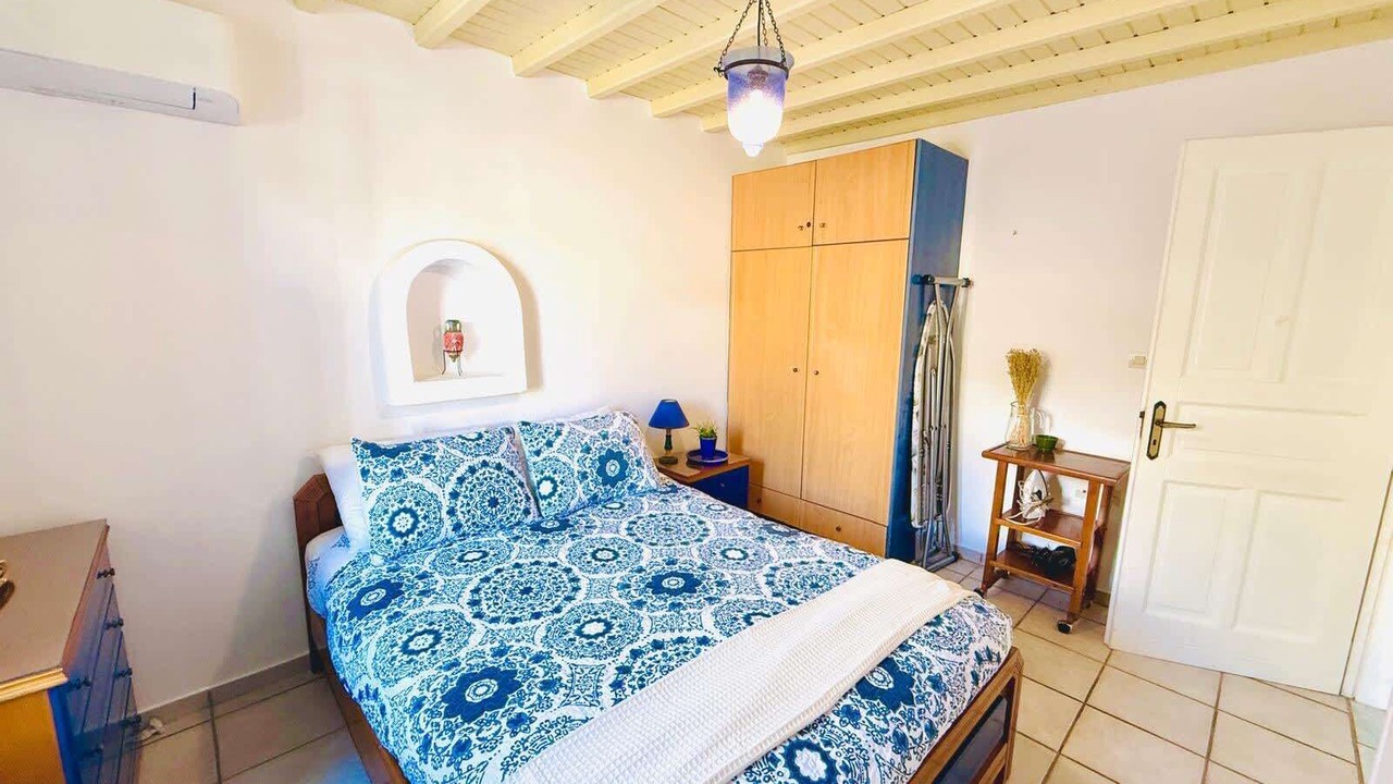 Photo of Bedroom in Ornos