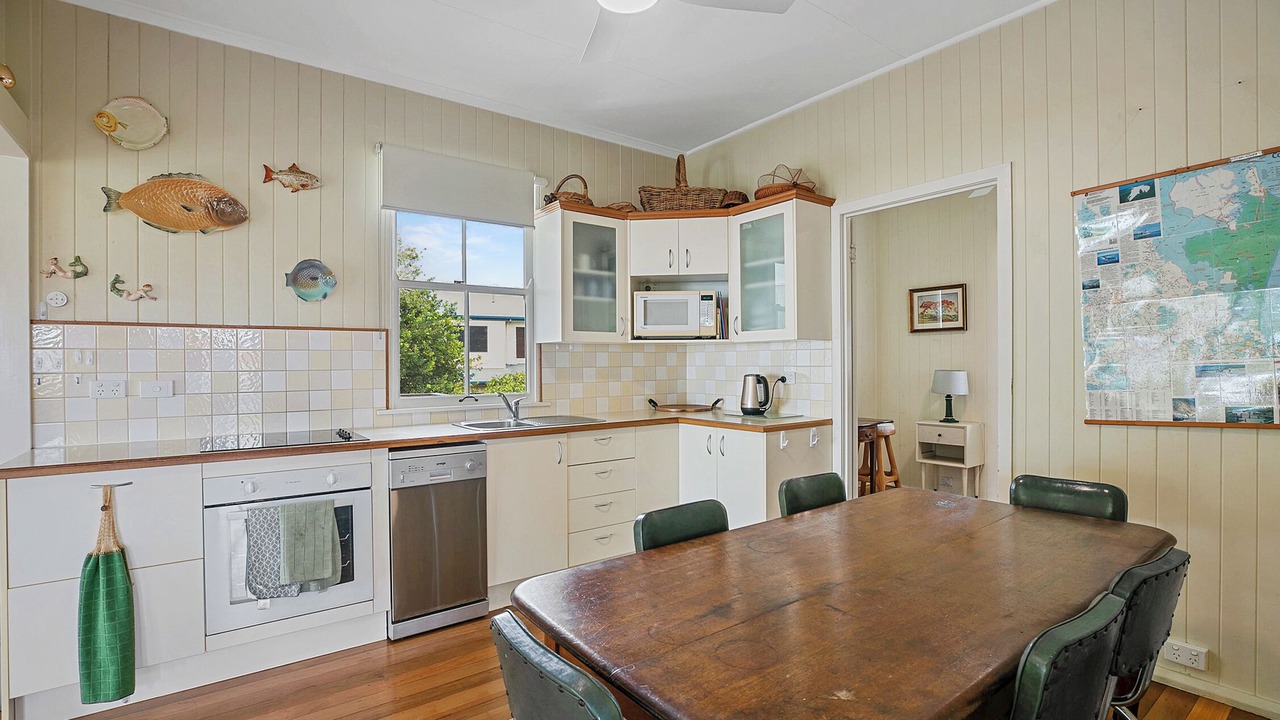 Photo of Kitchen in Tin Can Bay