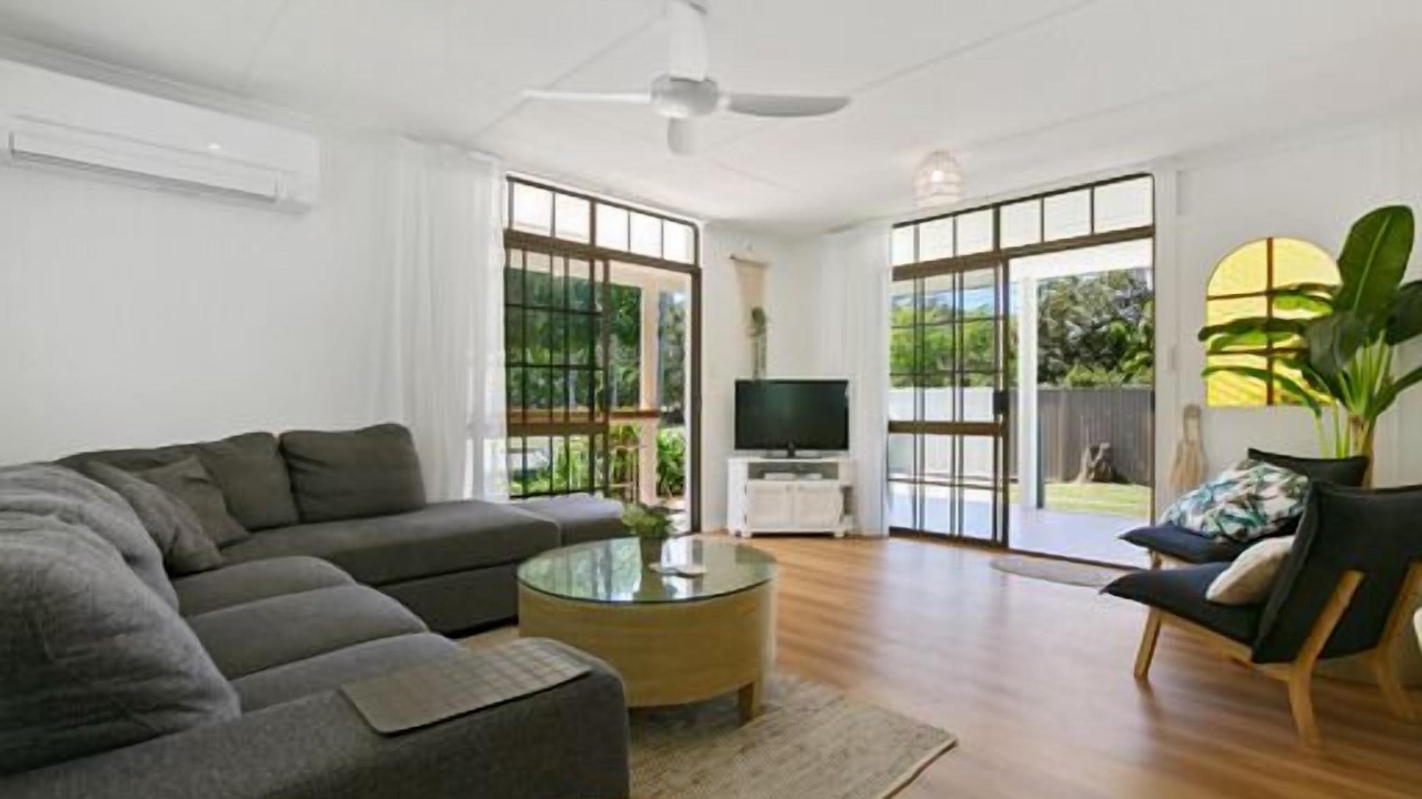 Photo of Livingroom in Tin Can Bay
