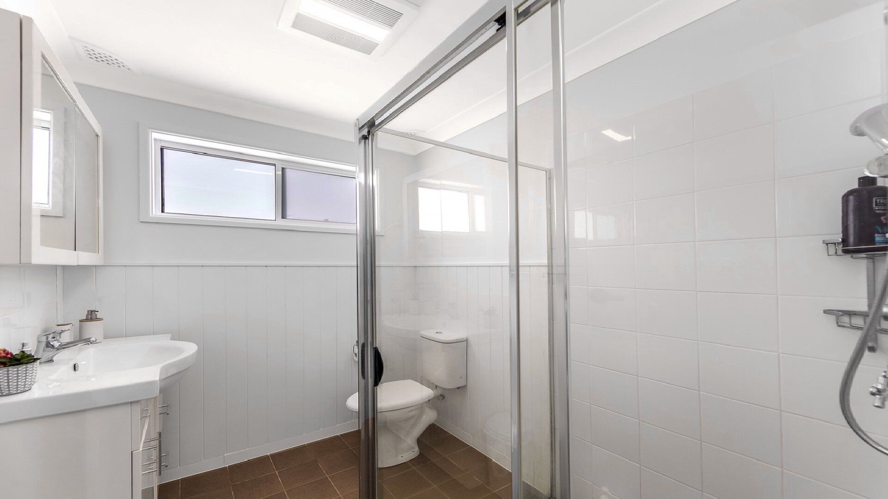 Photo of Bathroom in Booker Bay