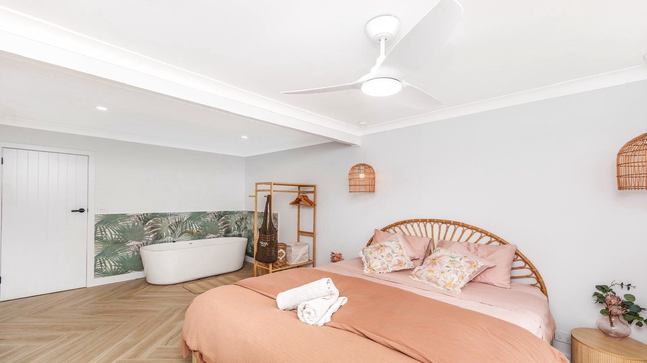 Photo of Bedroom in Booker Bay