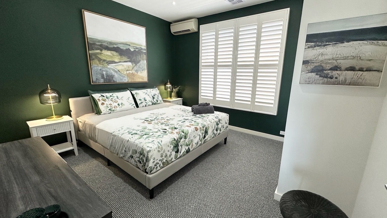 Photo of Bedroom in Macleod West