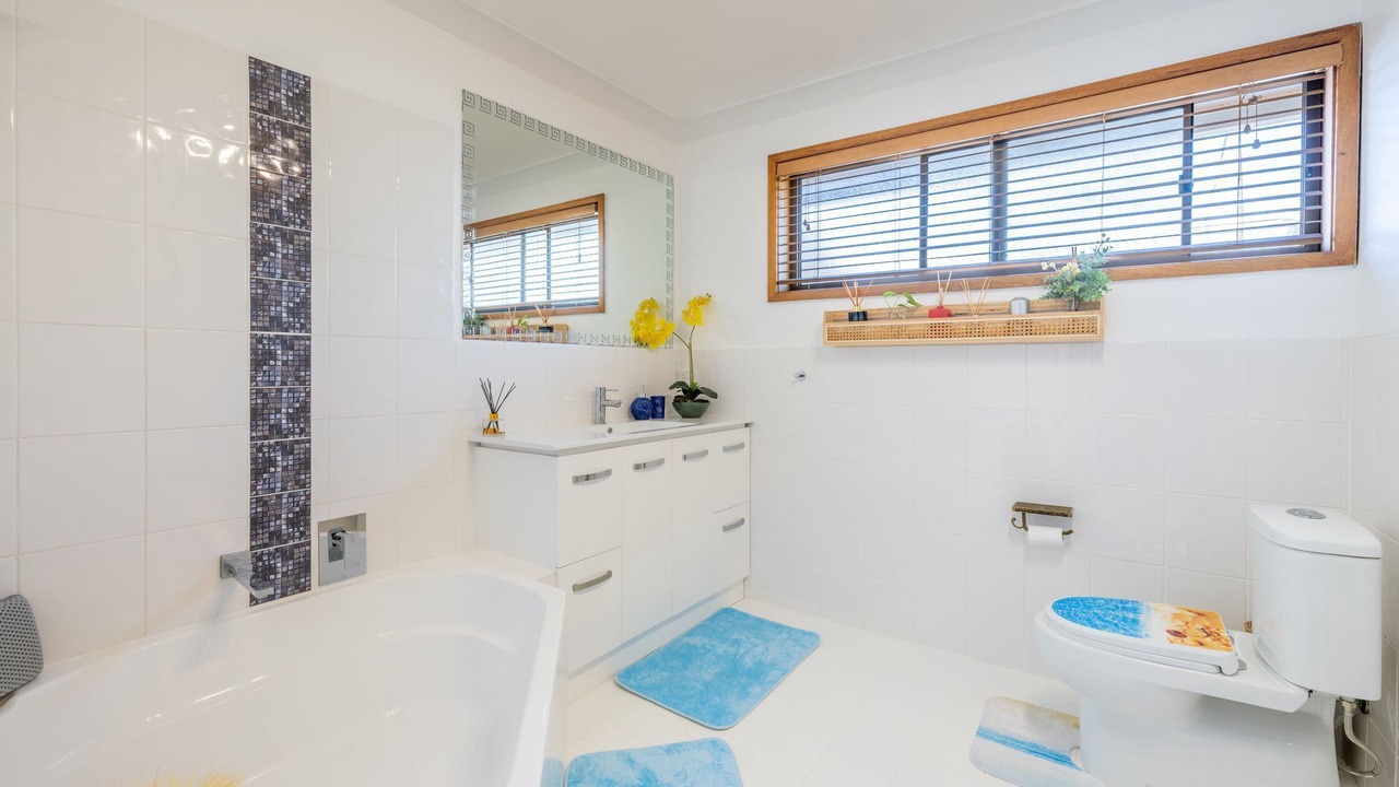 Photo of Bathroom in Salamander Bay
