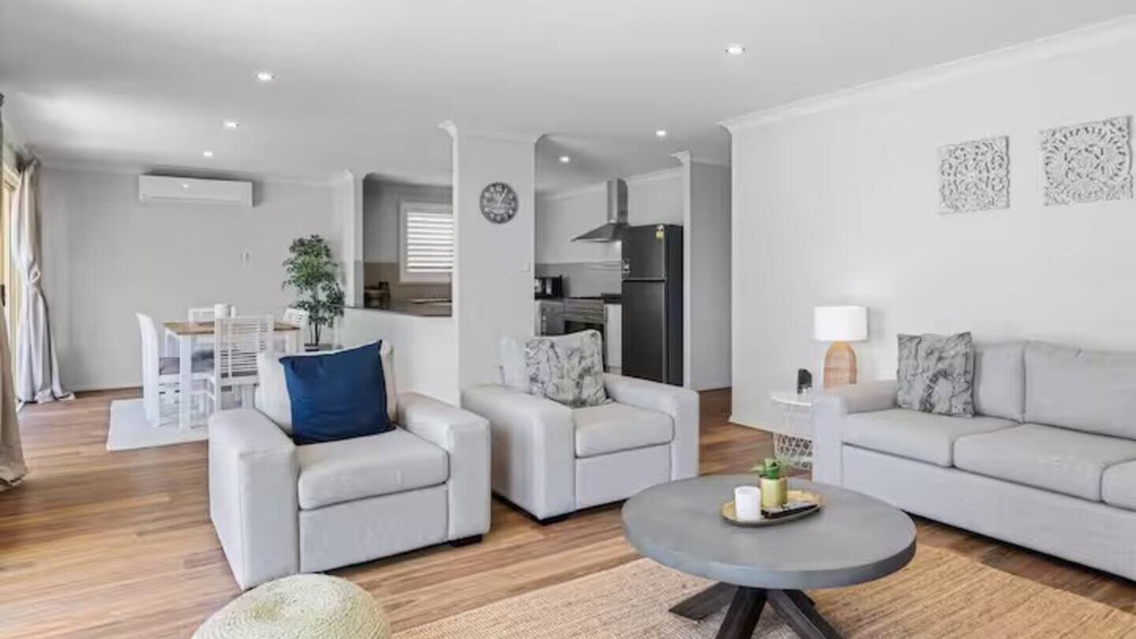 Photo of Livingroom in Charmhaven