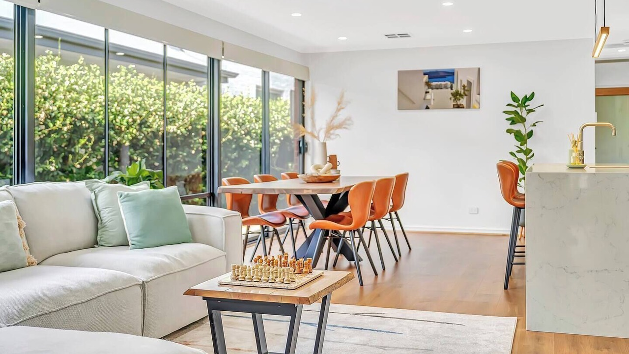Photo of Livingroom in Glenelg North