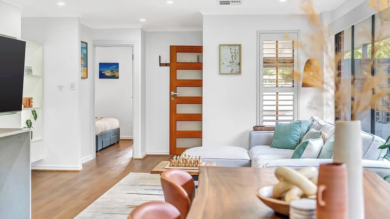 Photo of Livingroom in Glenelg North