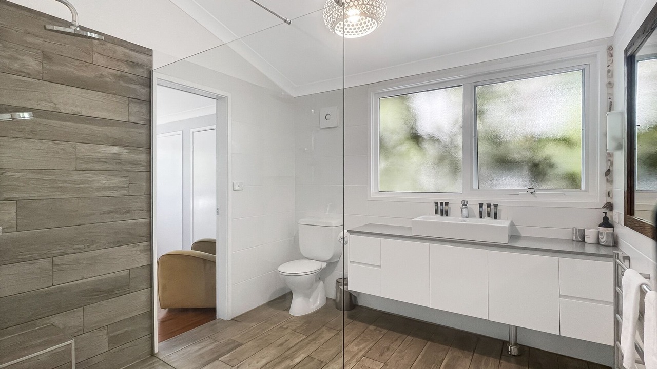 Photo of Bathroom in Mossy Point