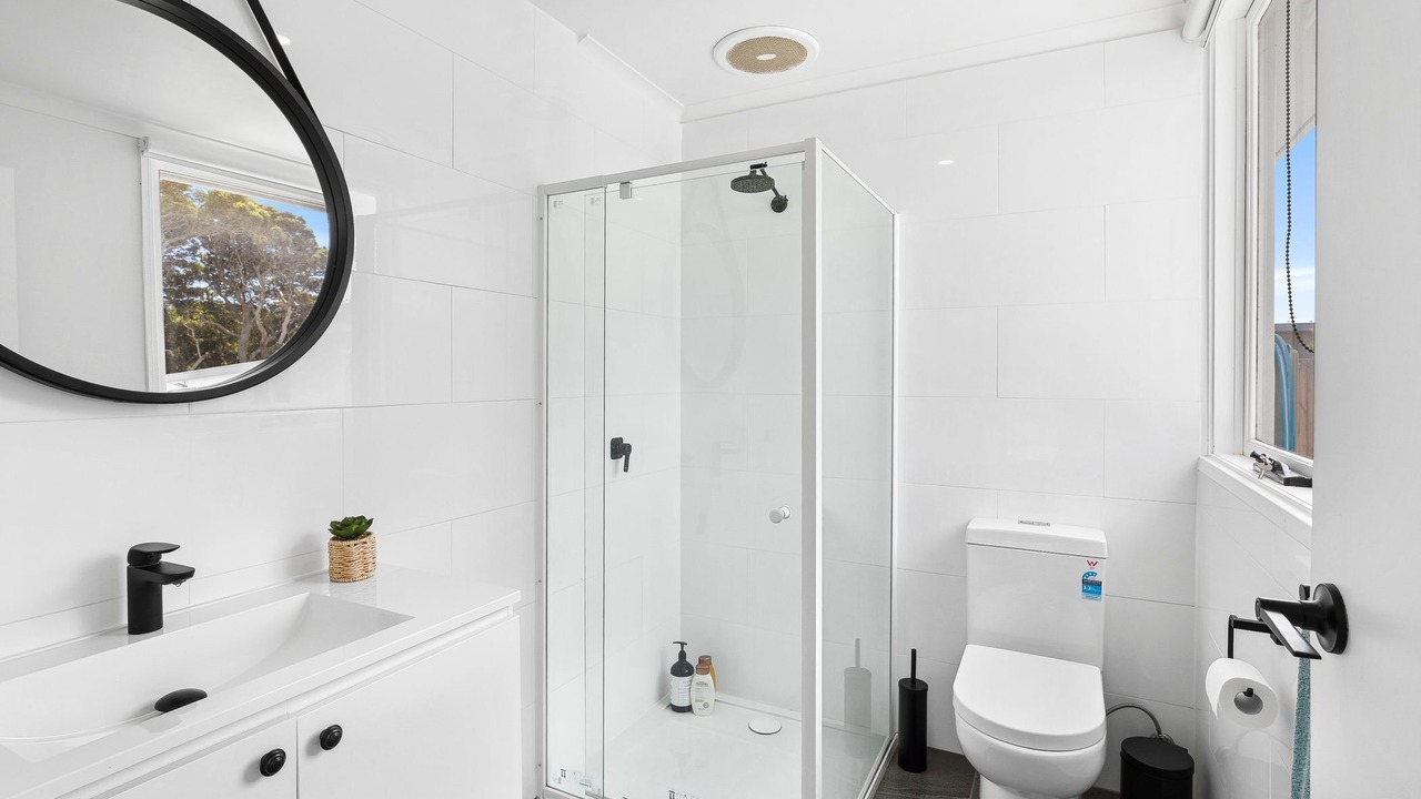 Photo of Bathroom in Point Lonsdale