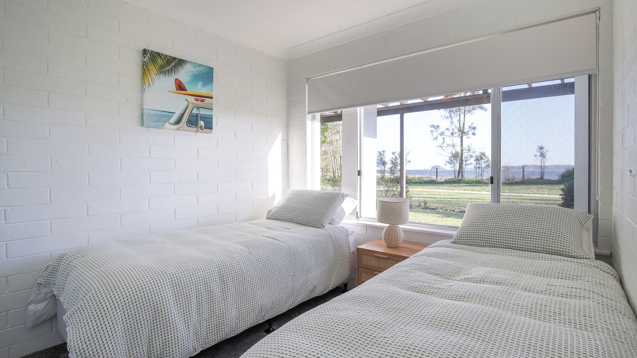 Photo of Bedroom in Surfside