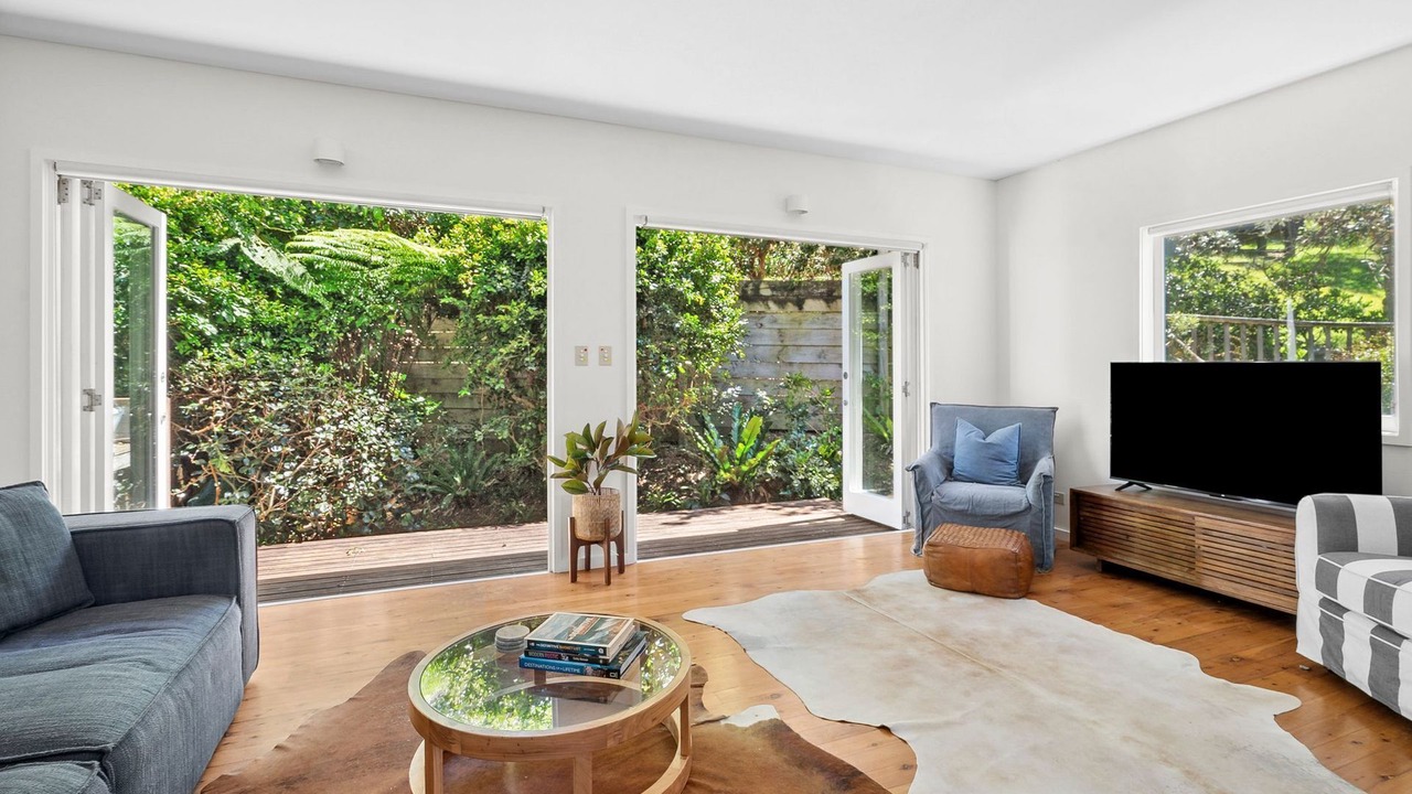 Photo of Livingroom in Newport