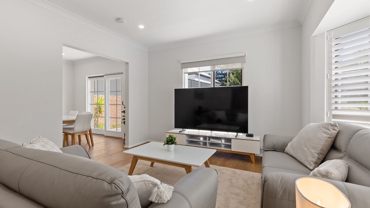 Photo of Livingroom in Glenelg South