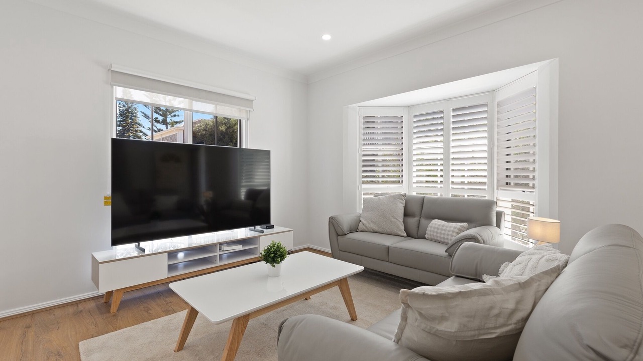 Photo of Livingroom in Glenelg South