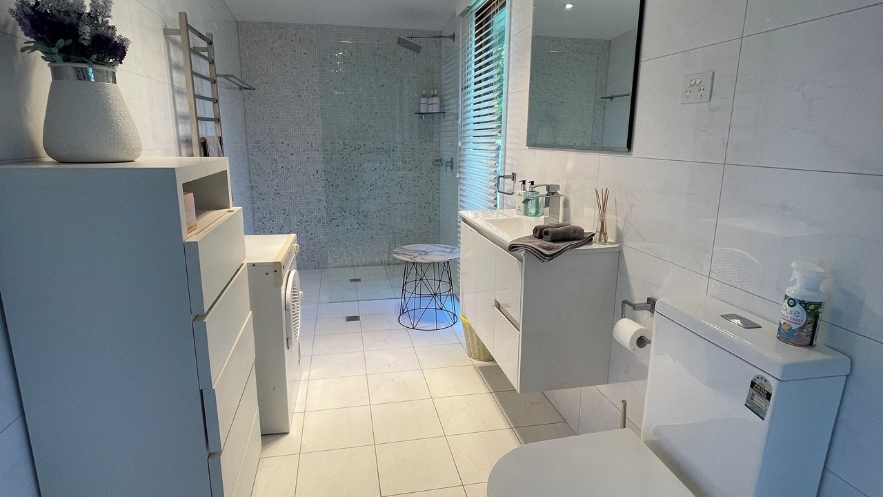 Photo of Bathroom in Brightwaters