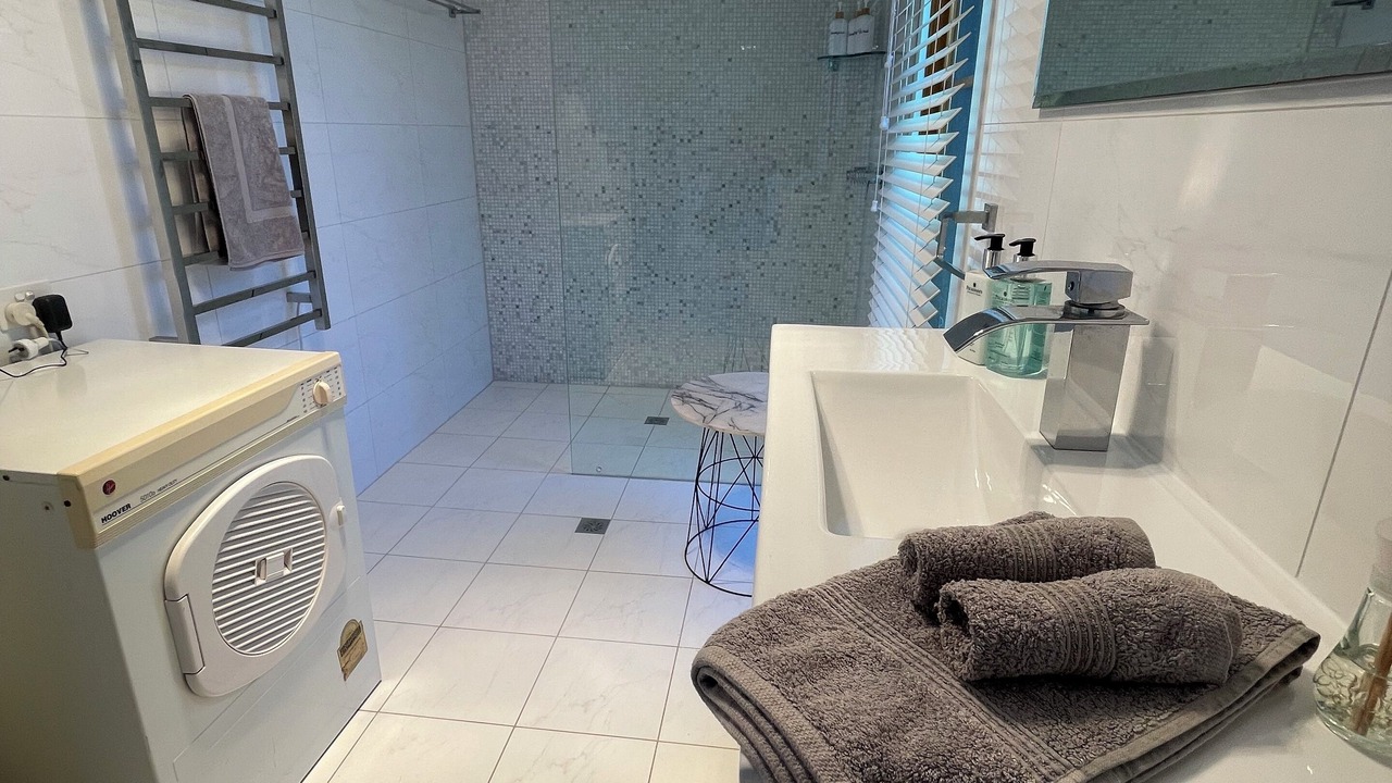 Photo of Bathroom in Brightwaters