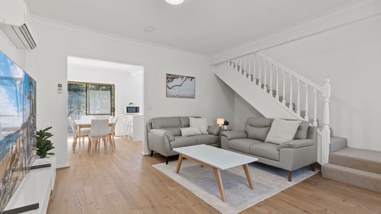 Photo of Livingroom in Glenelg South