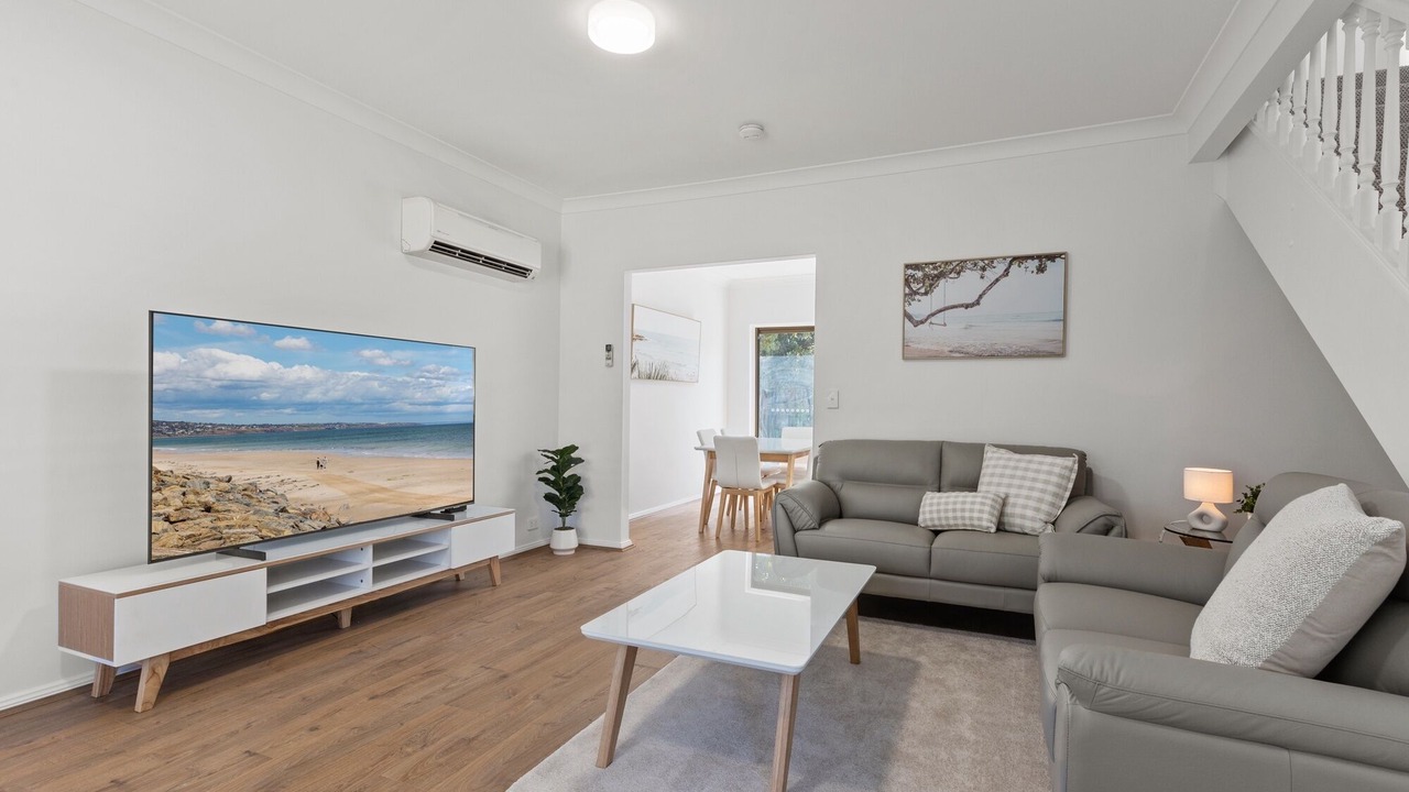 Photo of Livingroom in Glenelg South