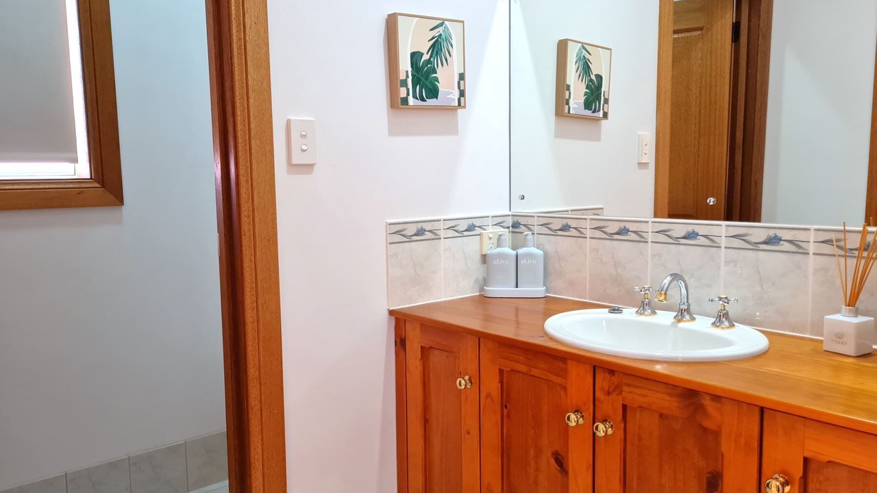 Photo of Bathroom in Wallaroo