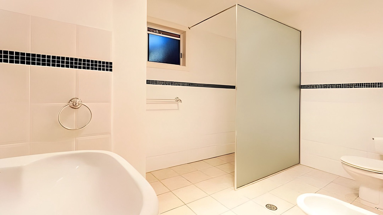 Photo of Bathroom in Yaroomba