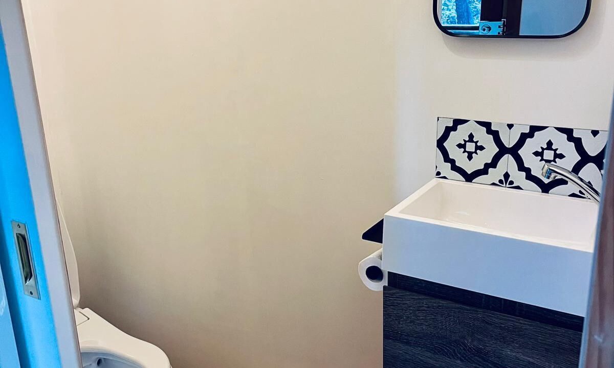 Photo of Bathroom in Sawmill Settlement