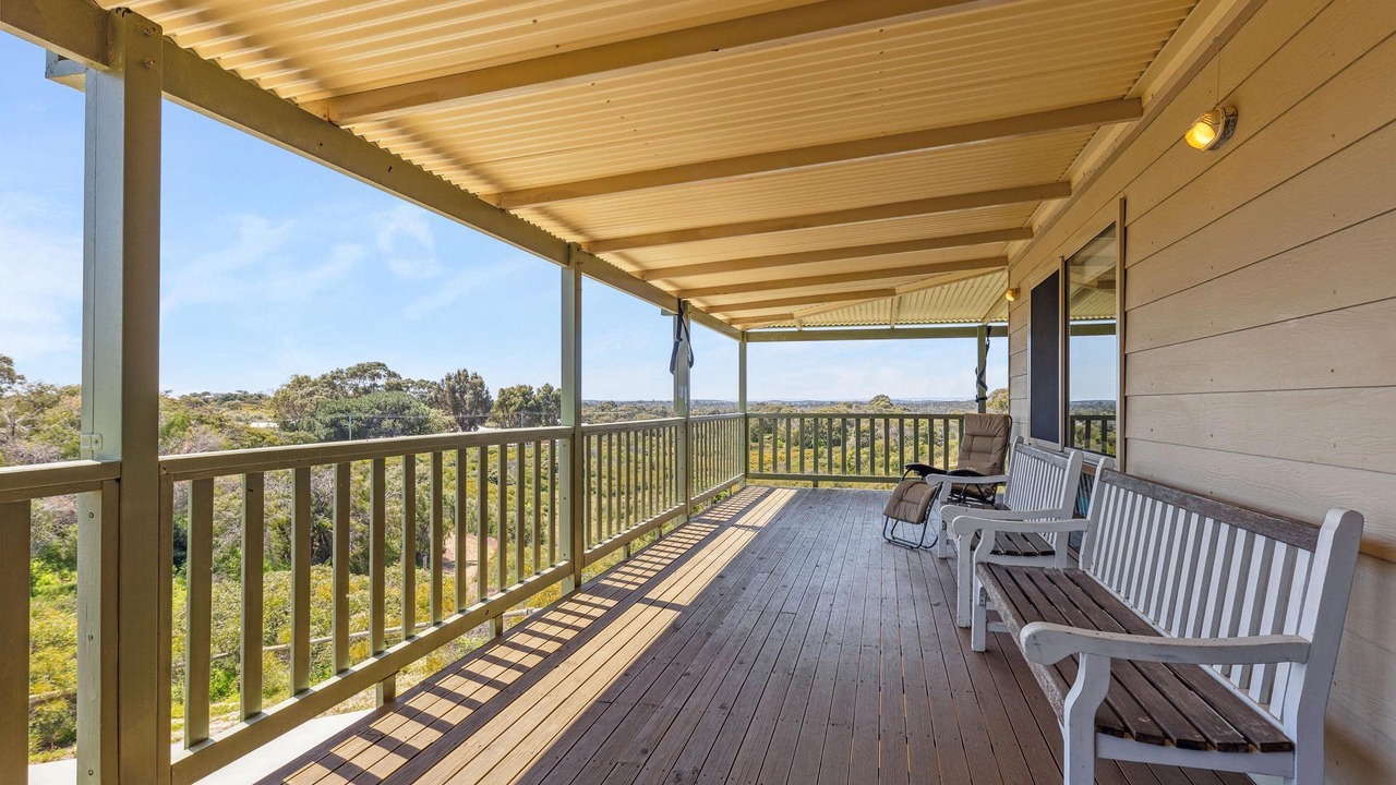 Photo of Patio Balcony in Preston Beach